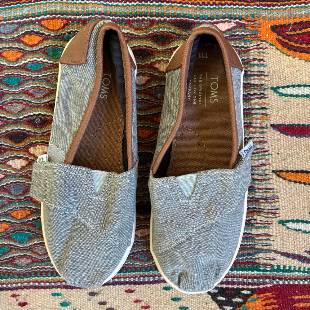 TOMS Two-Tone Gray and Brown Slip-Ons